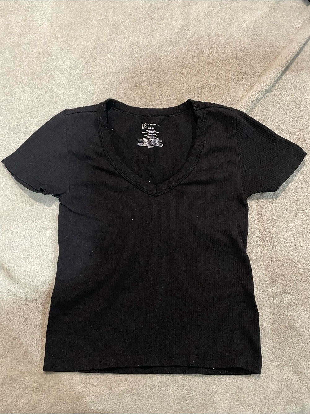 No Boundaries Black Ribbed V-Neck Short Sleeve Tee